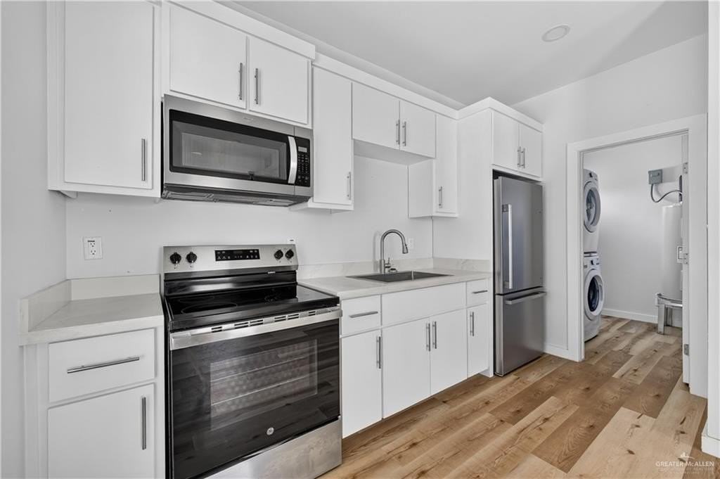 1207 W Kennedy St #4 - Photo 4 of 16