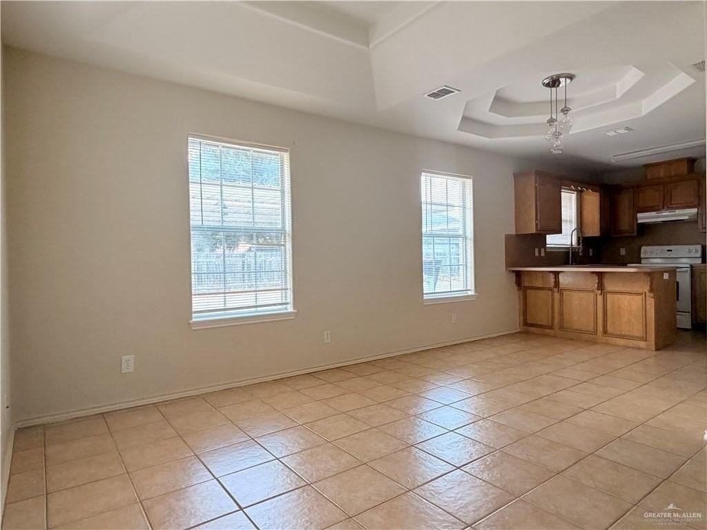 2113 Carlos St - Photo 6 of 13