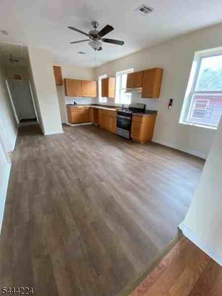 319 14th Ave - Photo 4 of 9