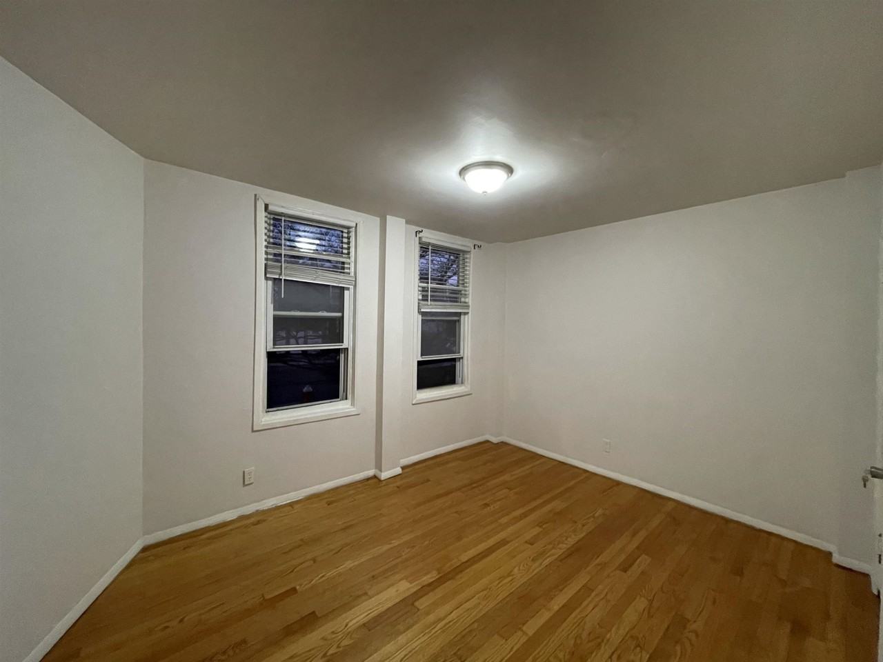 861 7th St - Photo 6 of 6