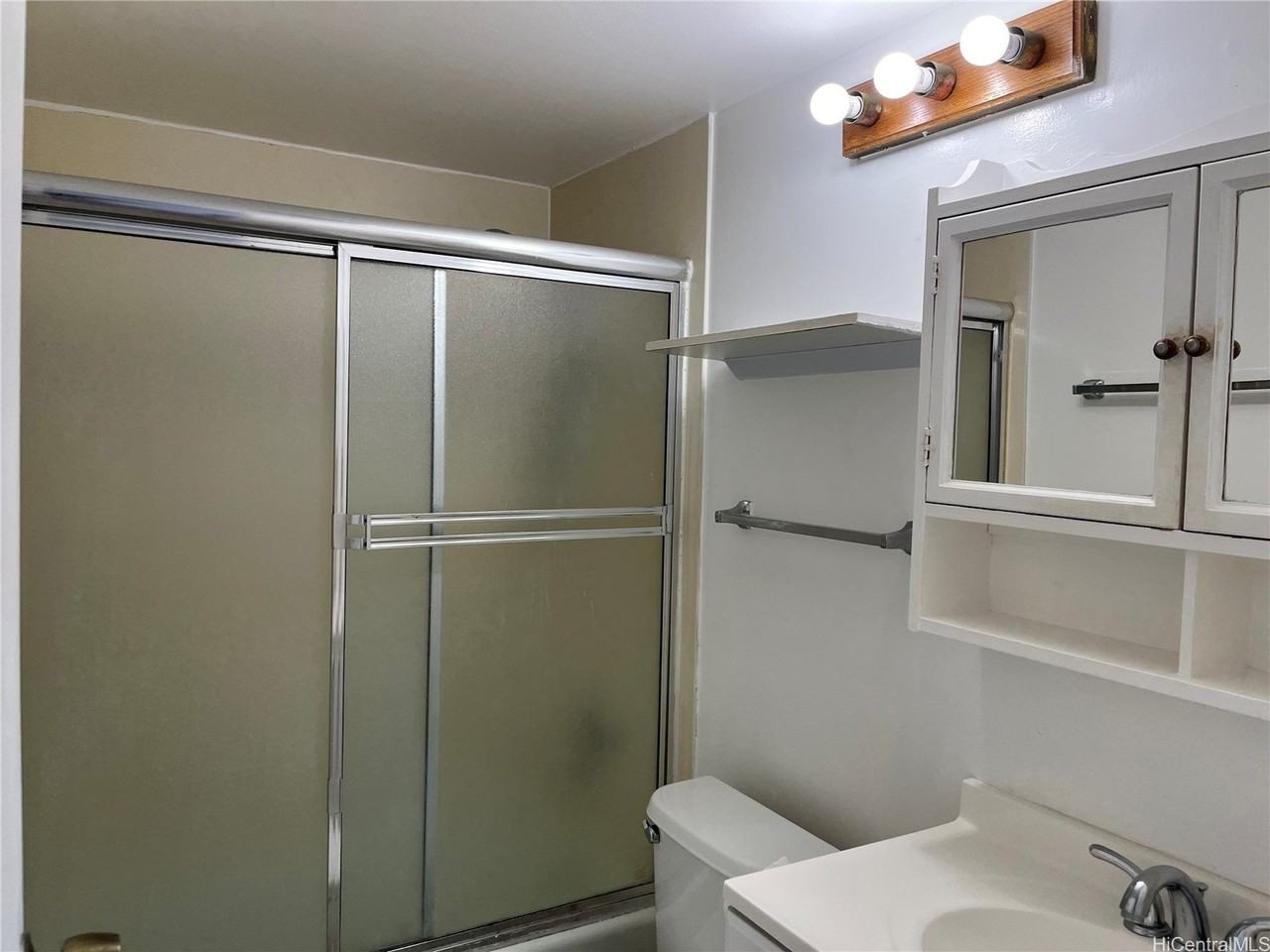 3370 Salt Lake Blvd #308 - Photo 6 of 12