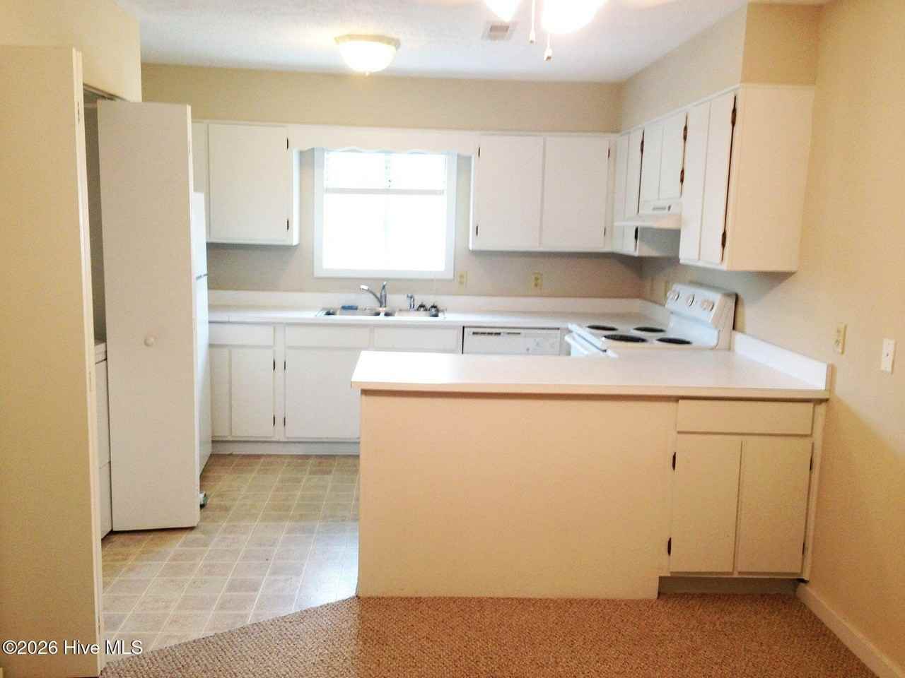 4528 Kimberly Way - Photo 3 of 5