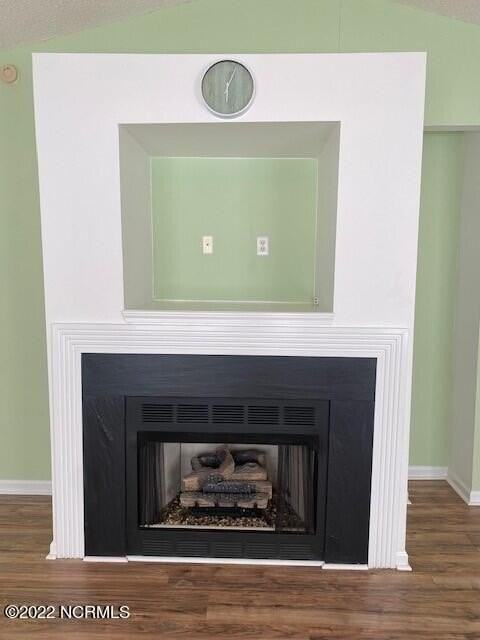 1601 Willoughby Park Ct #5 - Photo 4 of 15