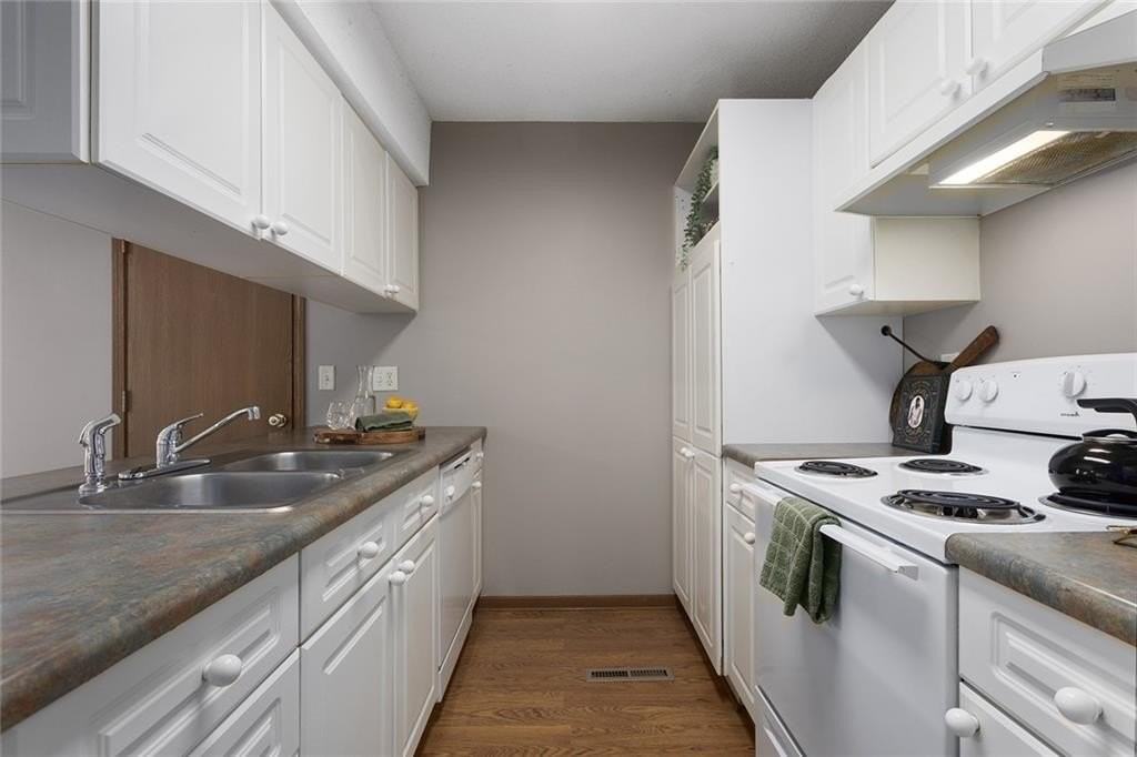 2902 Nw Mill Pl - Photo 5 of 12
