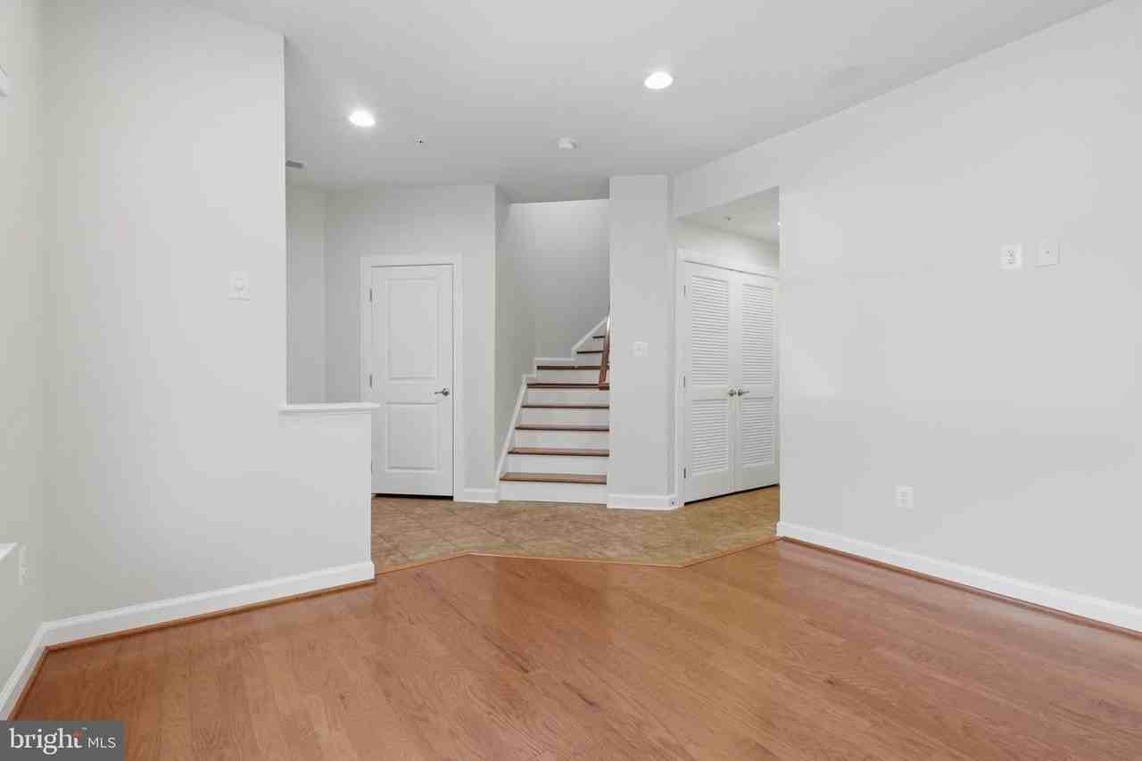 3589 Katherine Way - Photo 6 of 50