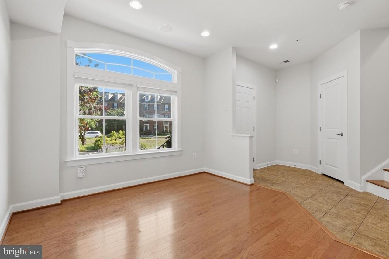 3589 Katherine Way - Photo 7 of 50