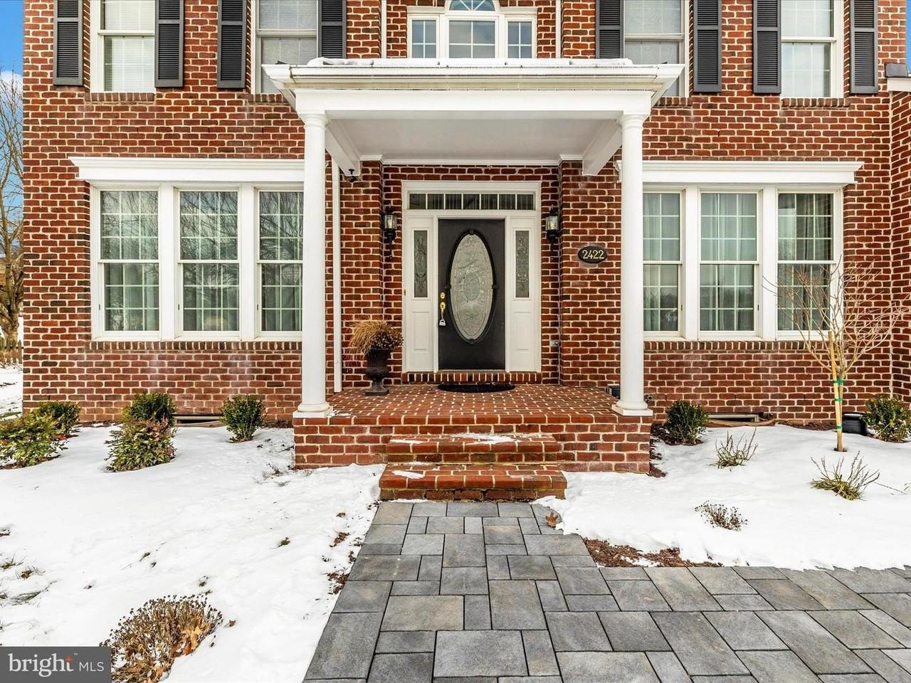 2422 Cobblestone Way - Photo 2 of 50