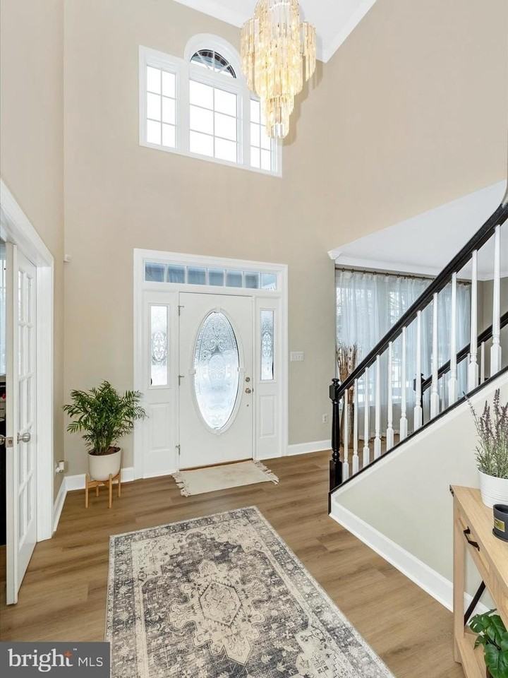 2422 Cobblestone Way - Photo 3 of 50