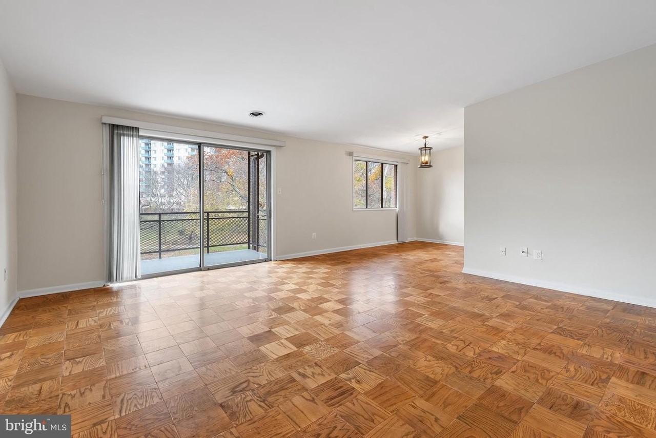 10428 Rockville Pike - Photo 2 of 18