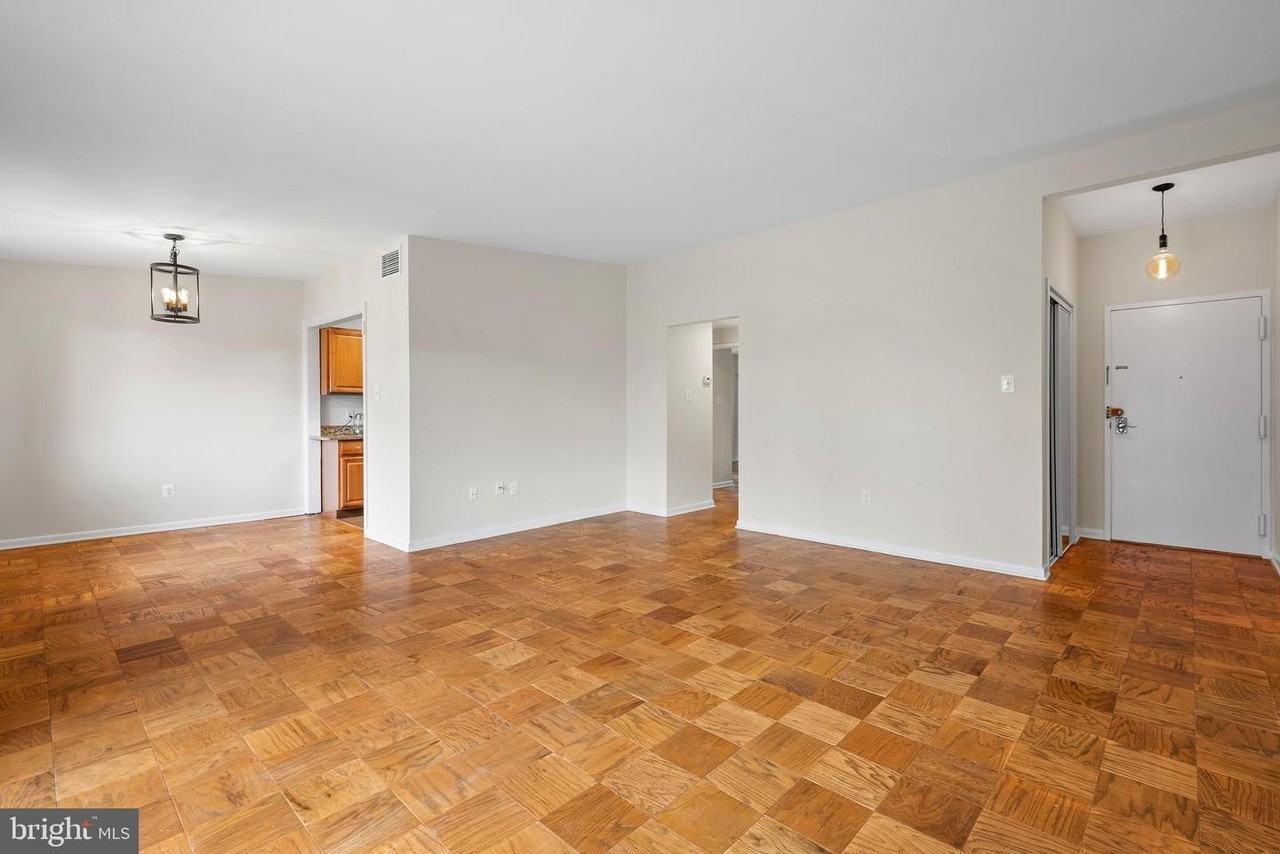 10428 Rockville Pike - Photo 5 of 18