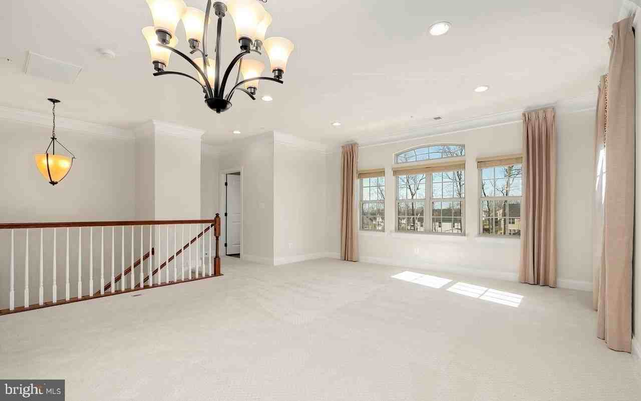 42101 Piebald Sq - Photo 7 of 15