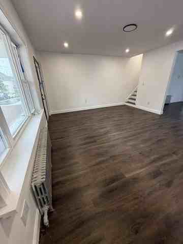 1067 W Wilkes Barre St - Photo 4 of 37
