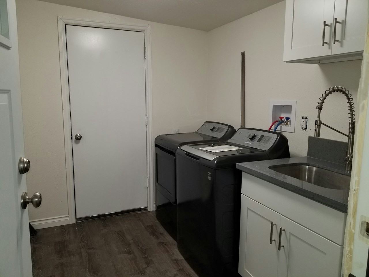 2741 Southeast 141st Avenue - Photo 3 of 9