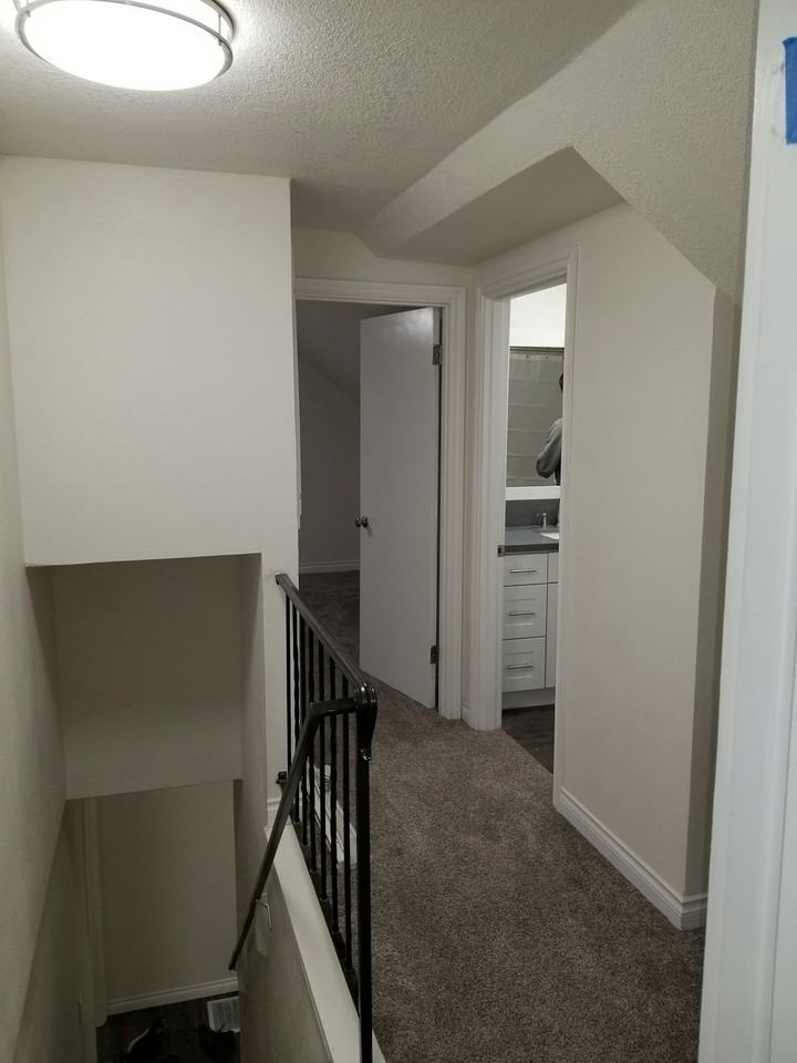 2741 Southeast 141st Avenue - Photo 4 of 9