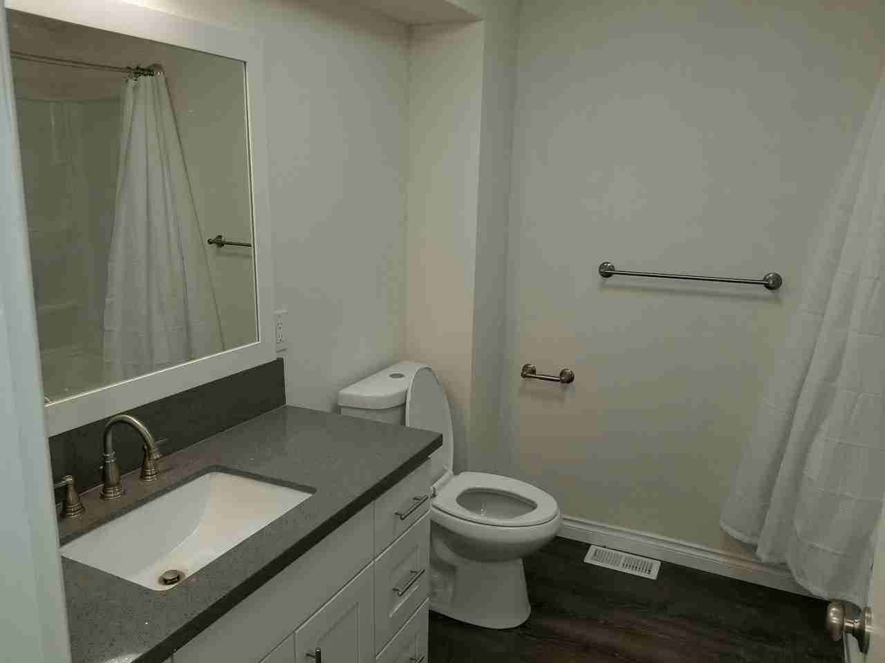 2741 Southeast 141st Avenue - Photo 6 of 9