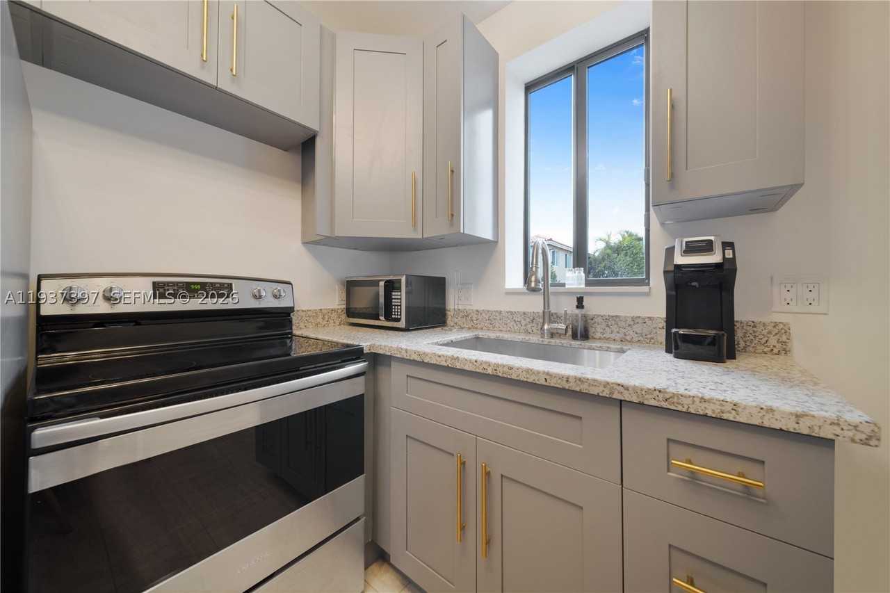 2162 Sw 14th Ter #101 - Photo 4 of 15