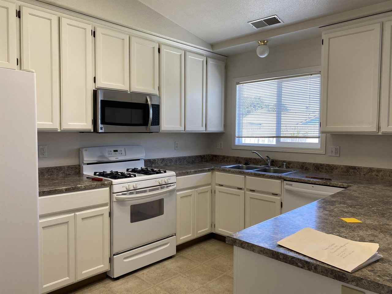 1373 Wrangler Ct #1 - Photo 3 of 20