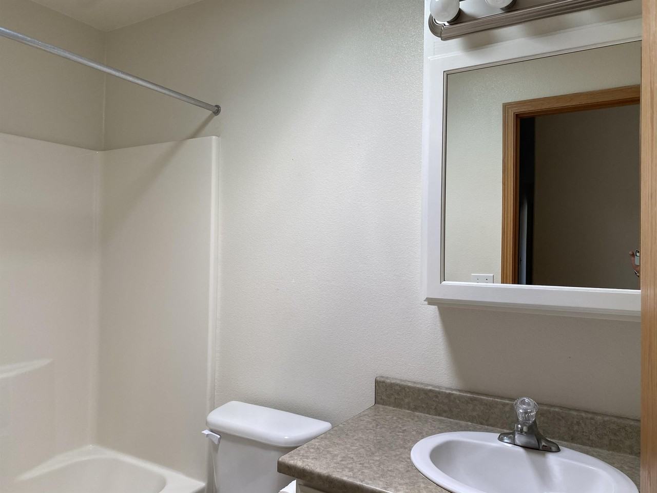 1373 Wrangler Ct #1 - Photo 4 of 20