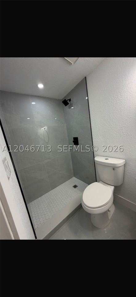 14321 Madison St #1 - Photo 3 of 6