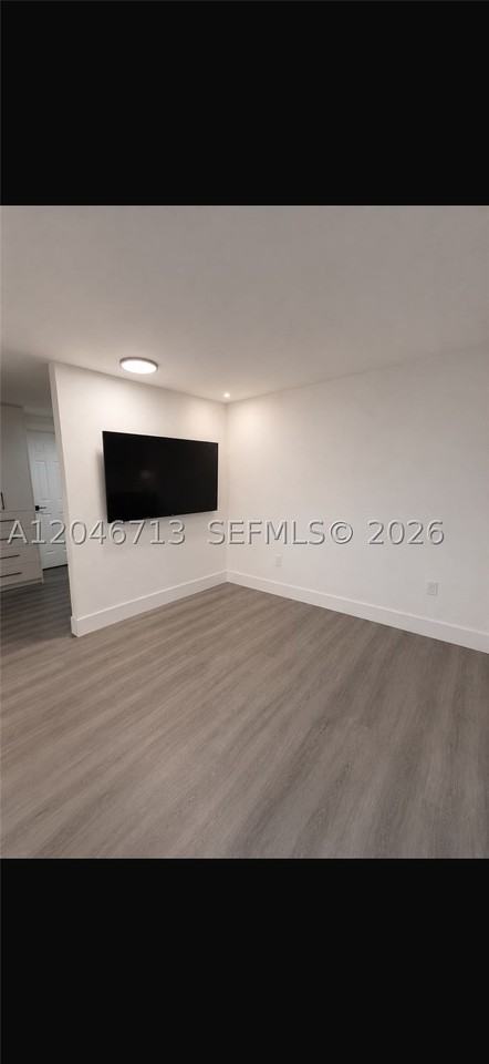14321 Madison St #1 - Photo 5 of 6