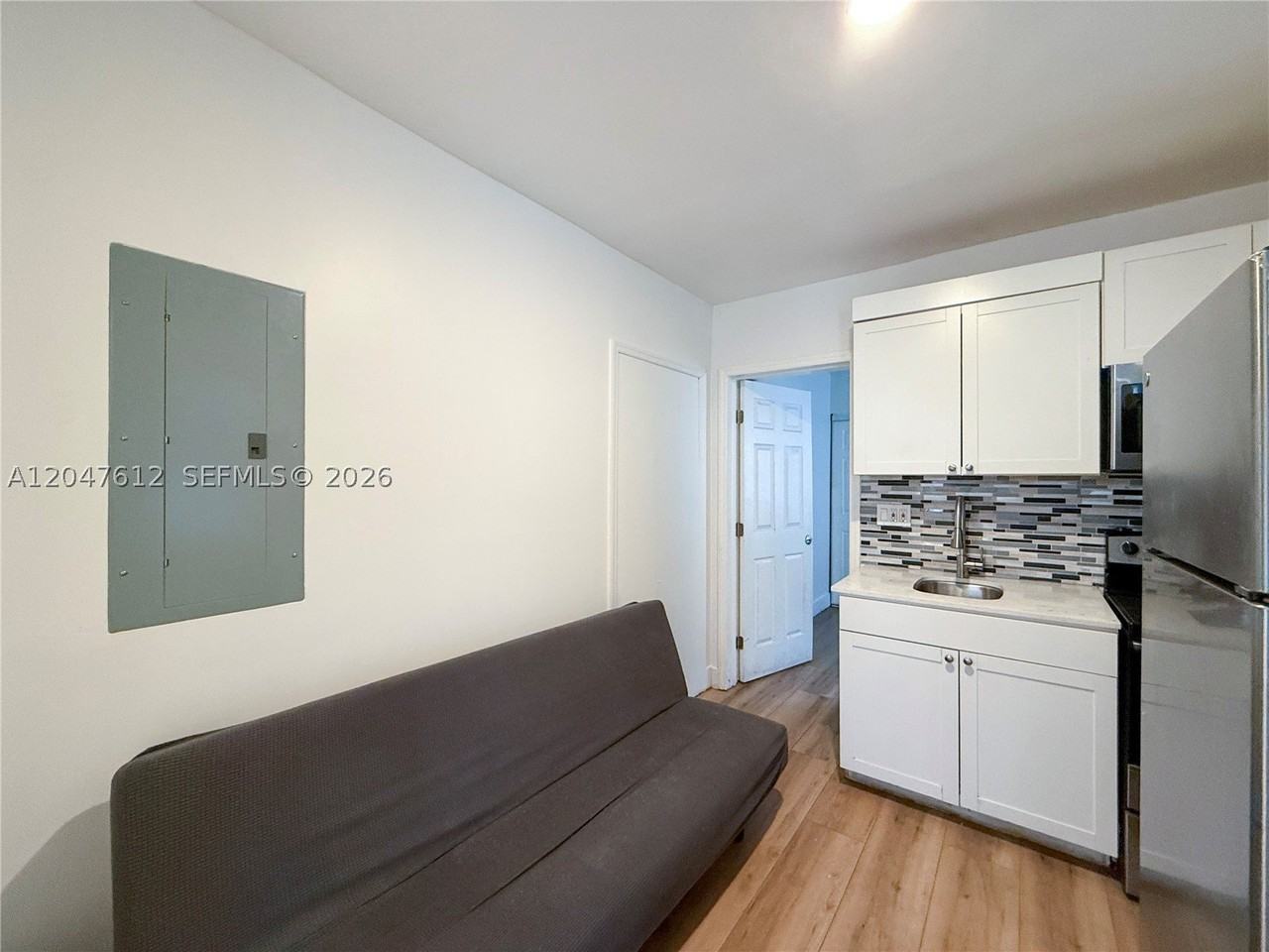2 Sw 6th Ave #4 - Photo 3 of 5