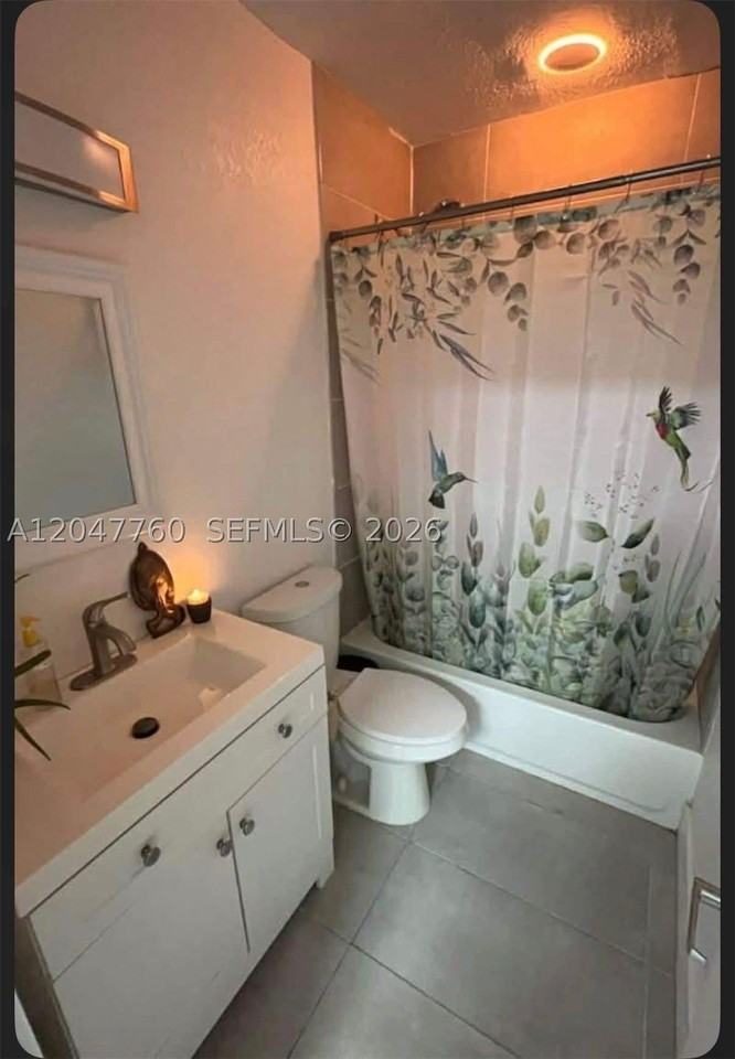 227 Sw 22nd Ave #227 - Photo 6 of 7