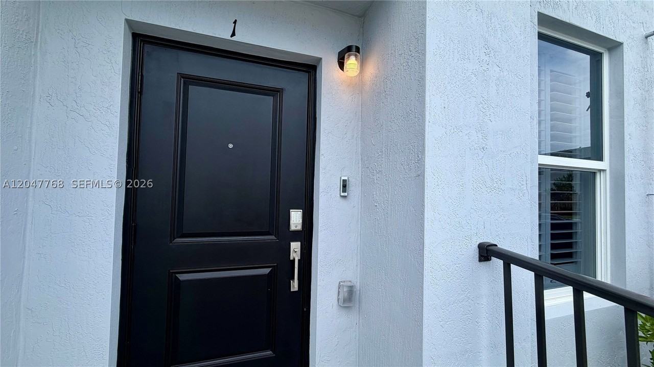 15601 Sw 280th St #1 - Photo 2 of 15