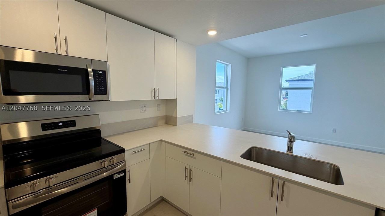 15601 Sw 280th St #1 - Photo 5 of 15