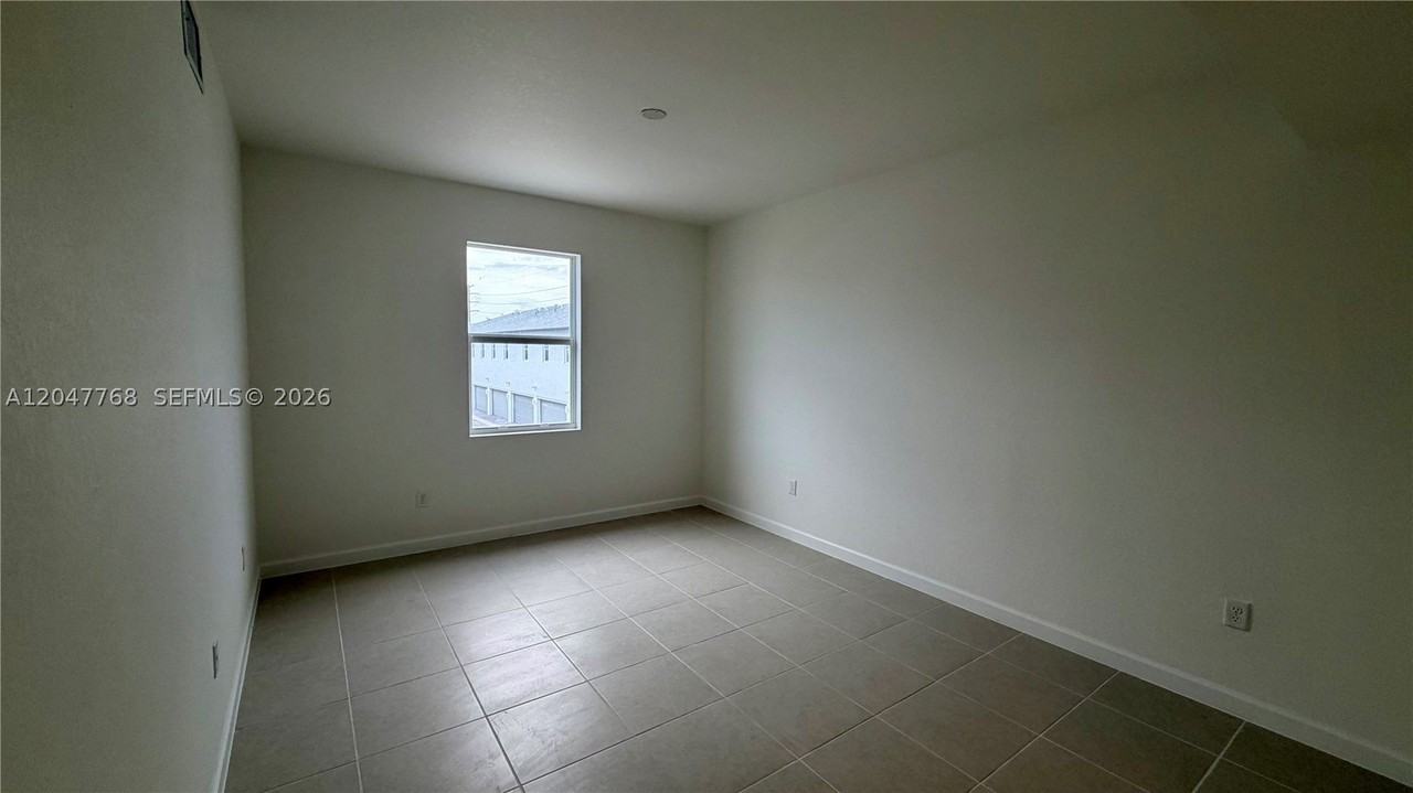 15601 Sw 280th St #1 - Photo 6 of 15