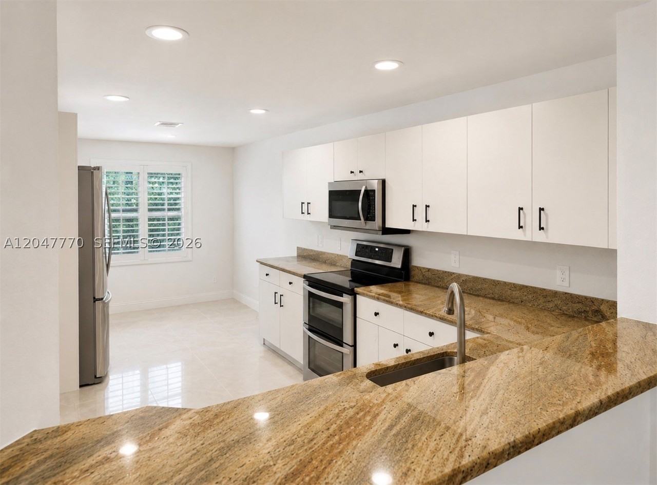 1674 Orion Ln - Photo 4 of 5