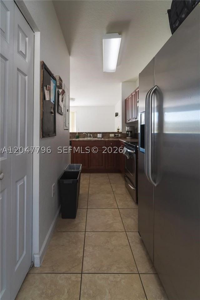 3065 Se 1st Dr - Photo 7 of 39