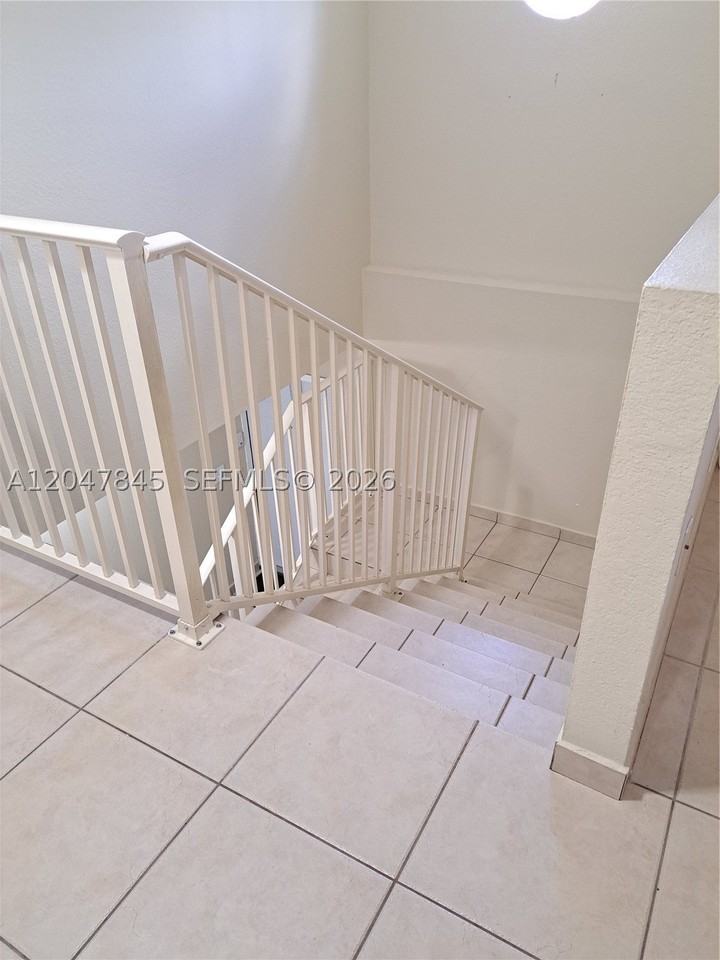 17318 Nw 74th Ave #202 - Photo 6 of 16