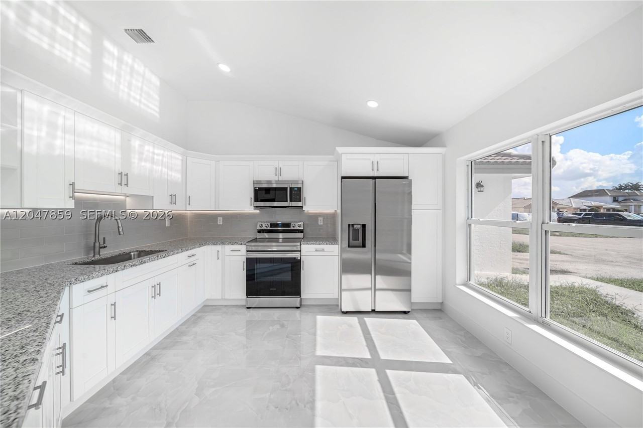5680 Nw 187th St #0 - Photo 4 of 16