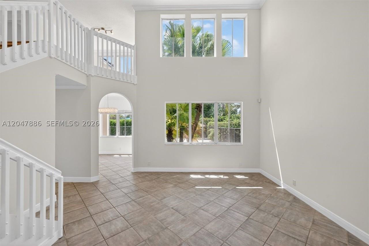1115 Camellia Cir #1115 - Photo 3 of 35