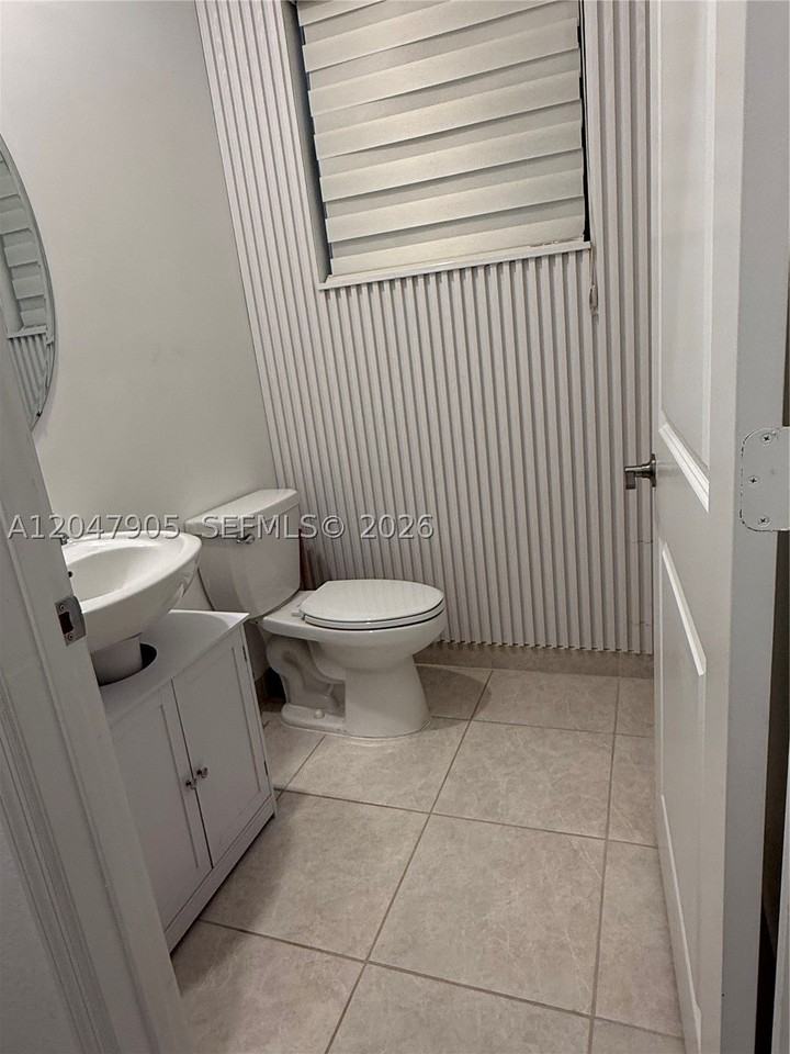 18109 Sw 147th Ct #18109 - Photo 7 of 19