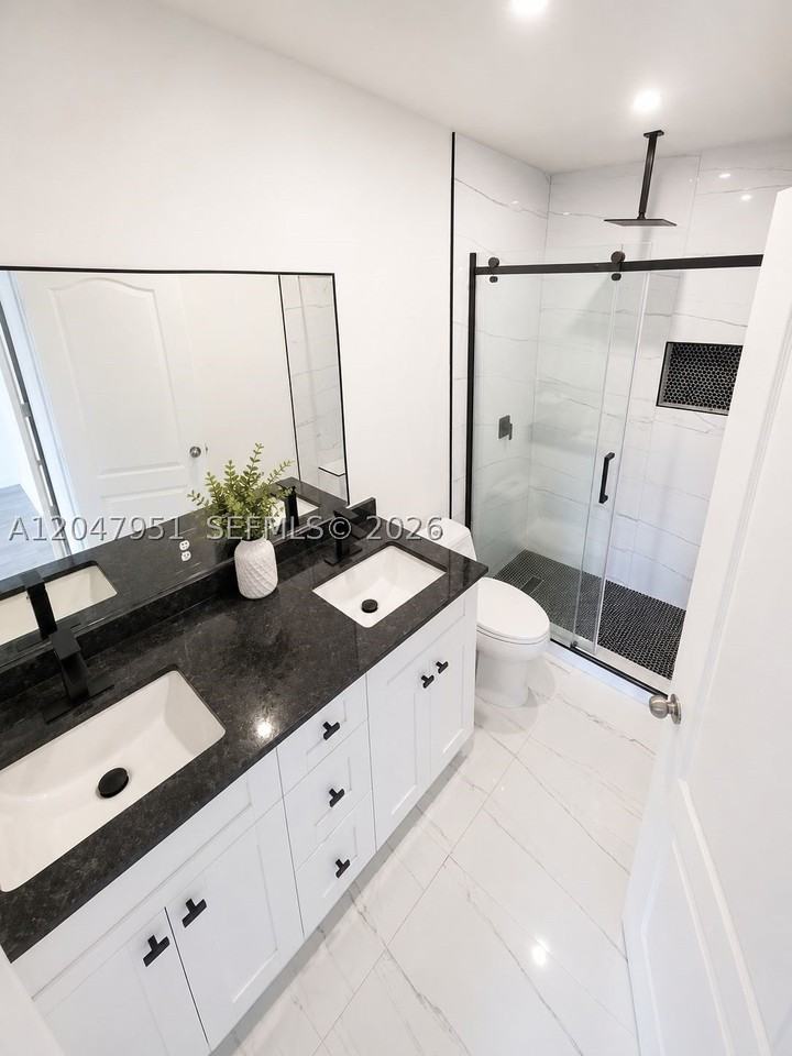 3092 Sw 129th Ter #102 - Photo 4 of 15