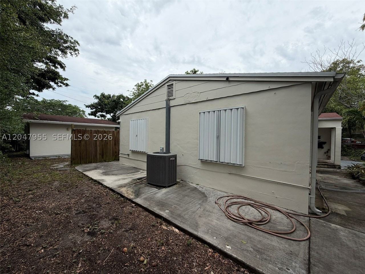 596 Nw 109th St - Photo 5 of 13