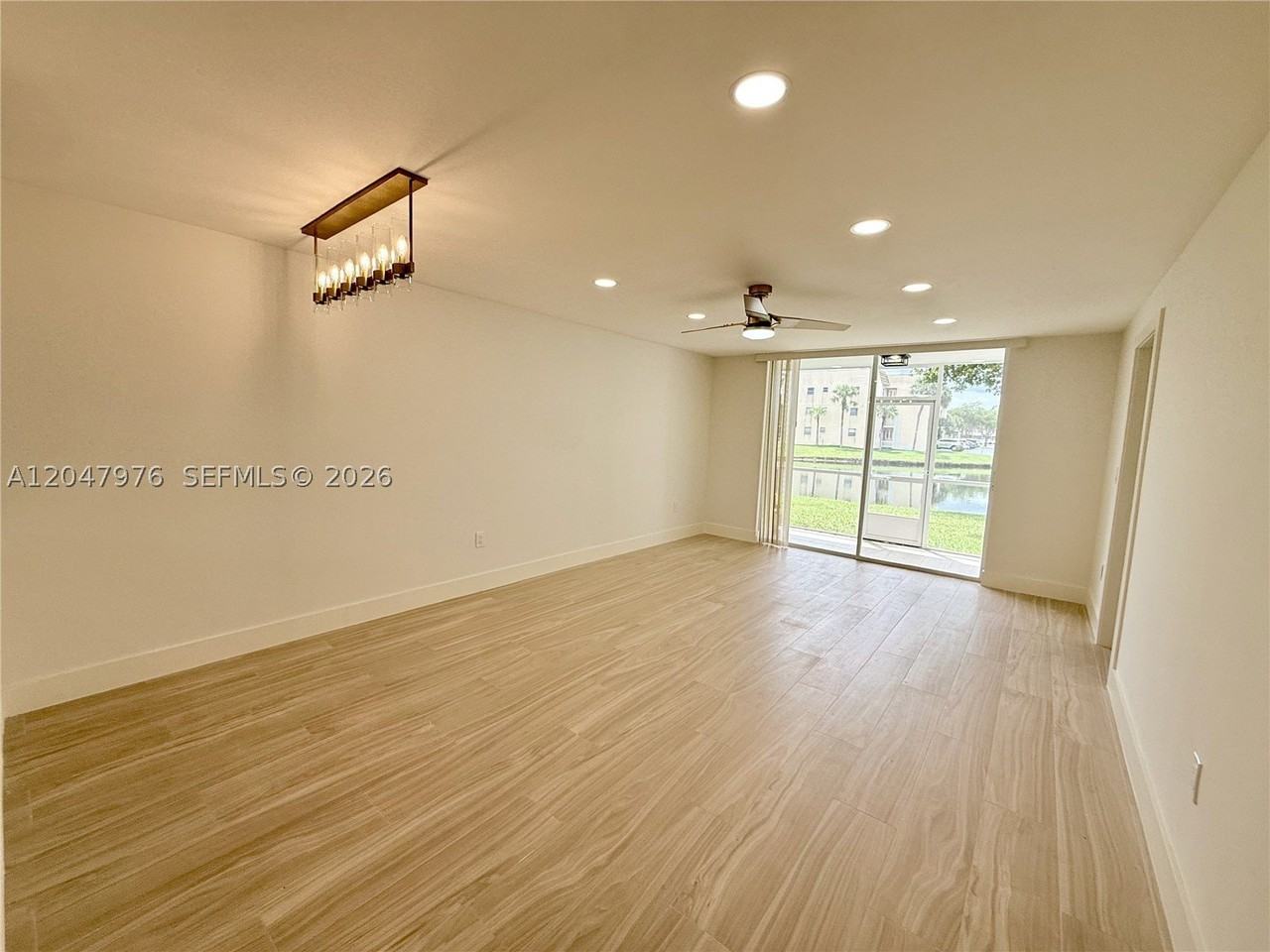 8600 Sunrise Lakes Blvd #102 - Photo 5 of 33