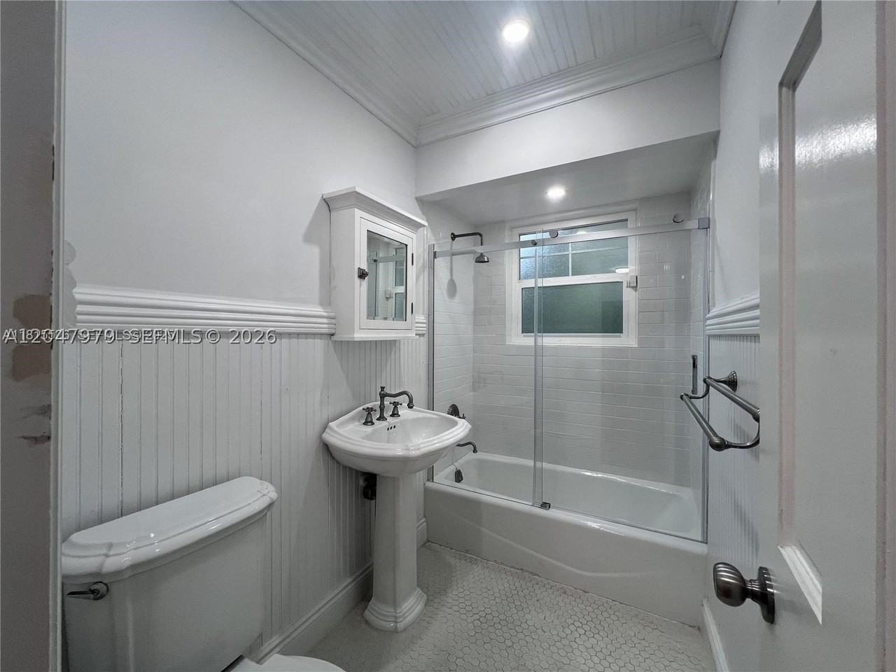 1452 Urbino Ave - Photo 5 of 25