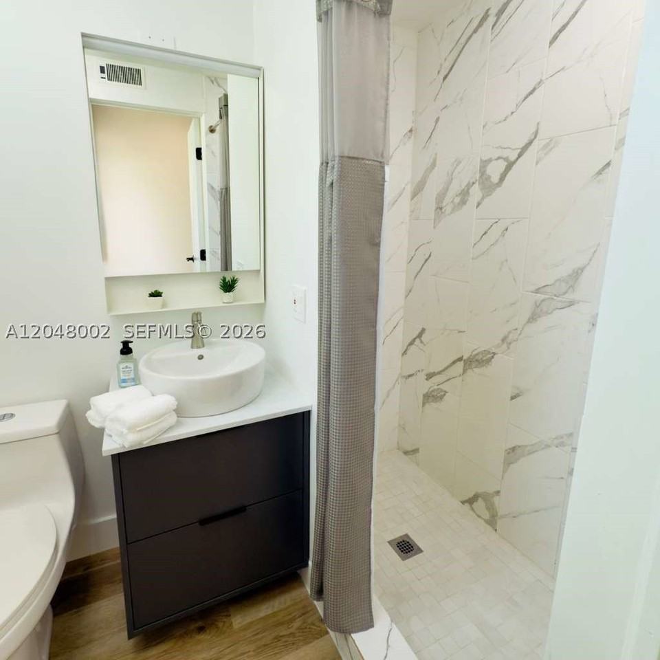 220 Nw 126th St #B - Photo 6 of 17