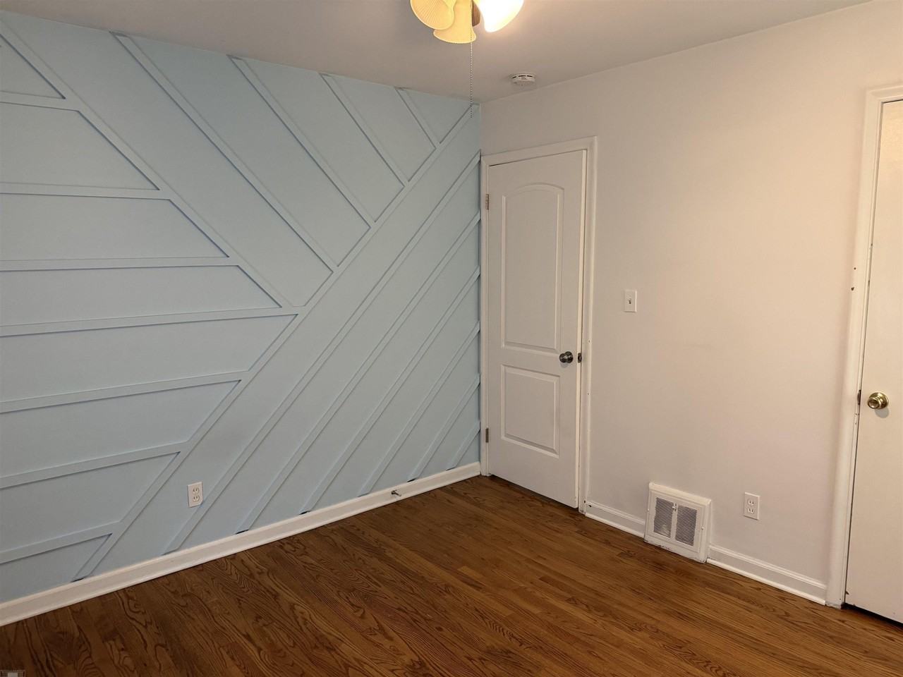 1292 Aline Dr - Photo 3 of 9