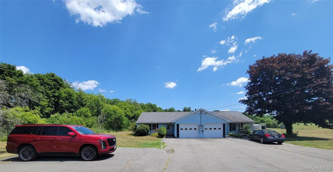 94 Plains Rd - Photo 3 of 22