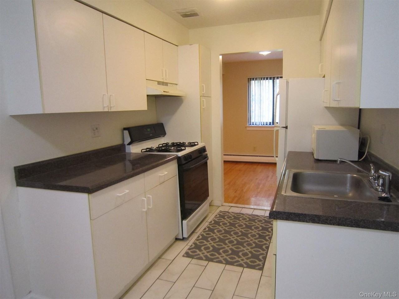 14 Charles Ln #1B - Photo 2 of 29