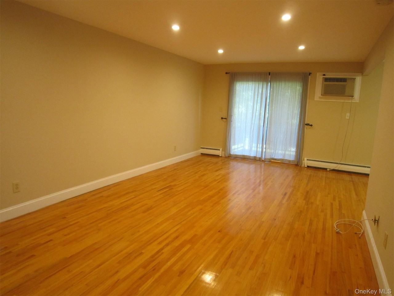 14 Charles Ln #1B - Photo 7 of 29