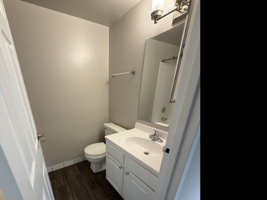 450 Manda Ln - Photo 2 of 8