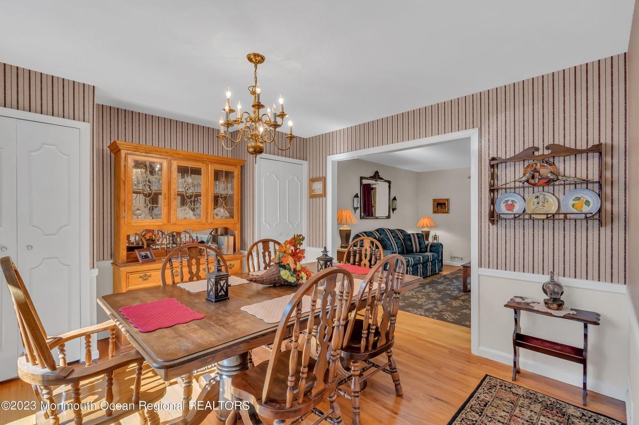 1305 Allaire Rd - Photo 7 of 27