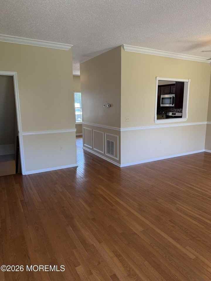 3904 Plowmans Ct - Photo 7 of 19