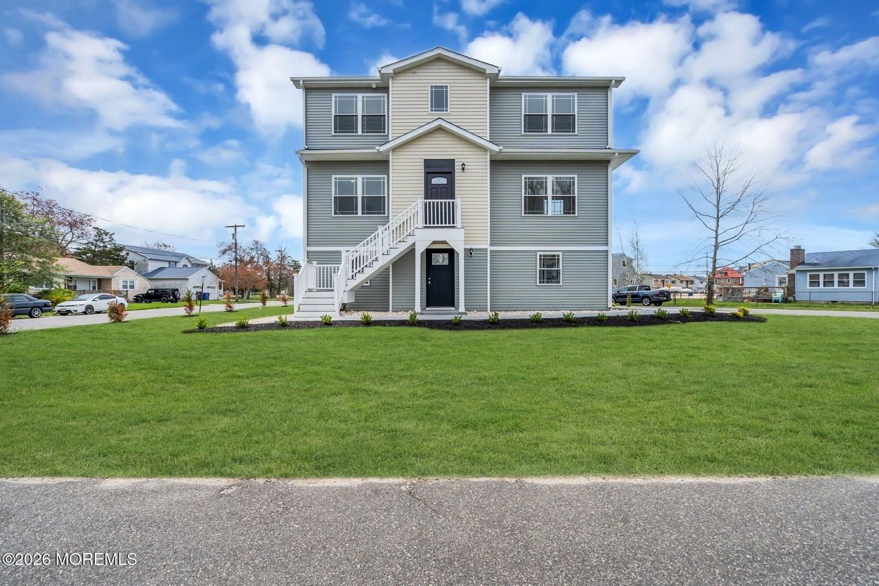 58 Cove Rd - Photo 4 of 50