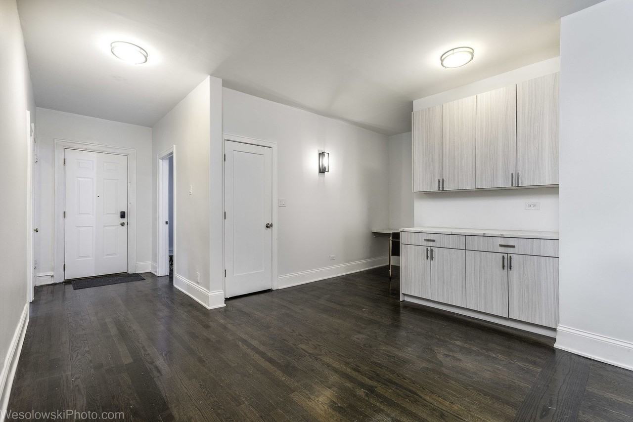 5459 S Ingleside Ave #2N - Photo 4 of 16