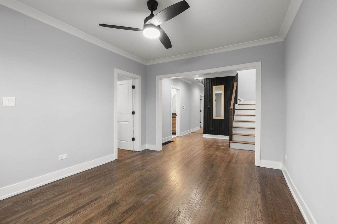 5542 W 64th St - Photo 3 of 36